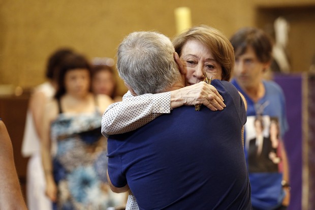 Fernanda Montenegro se emociona (Crédito: Reprodução)