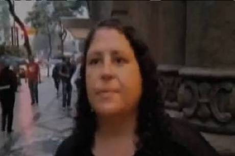 Moradora de rua presa (Crédito: Reprodução)