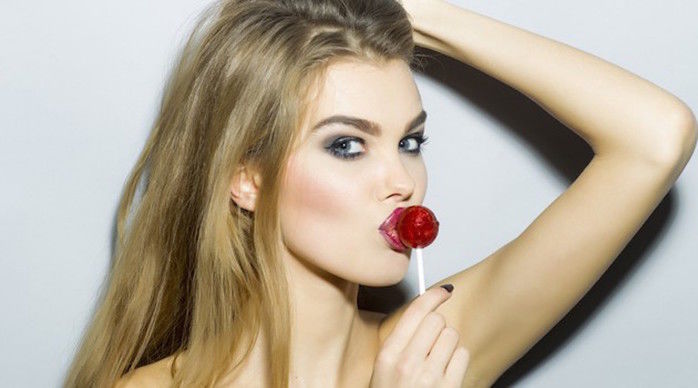 Muitas pessoas sentem dúvidas sobre sexo oral (Crédito: Reprodução)