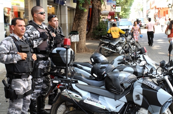 Polícia nas ruas de Teresin (Crédito: Ascom)