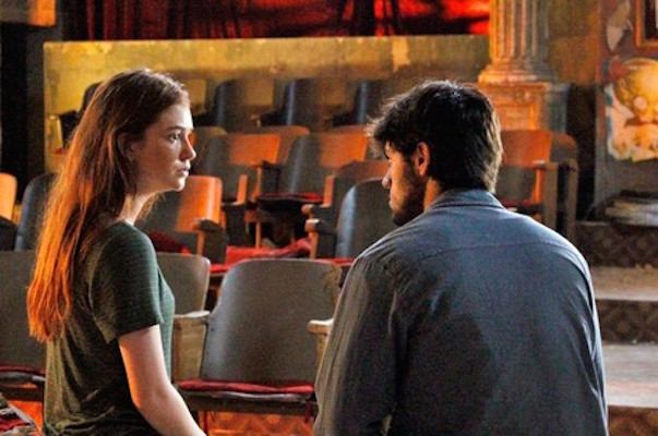 Eliza conversa com Jonatas (Crédito: Reprodução)