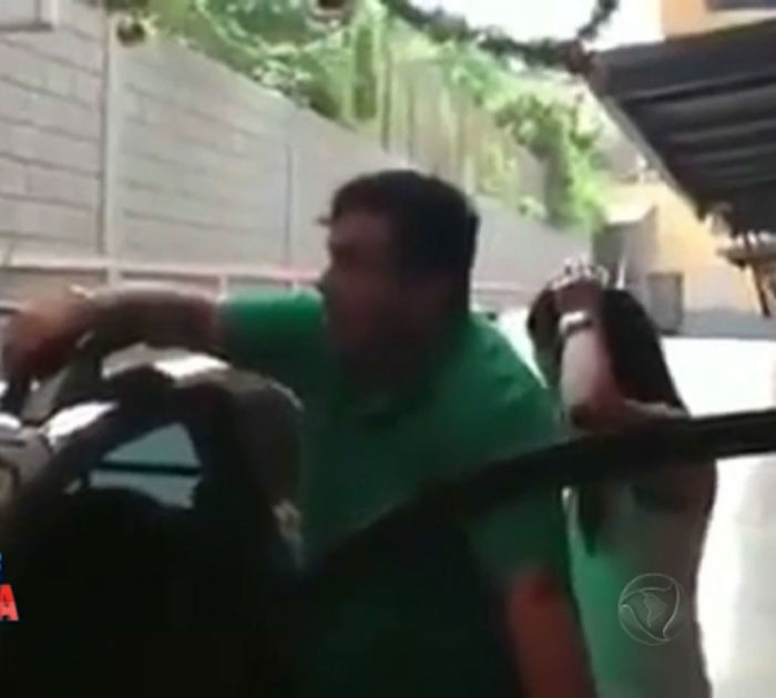 Fábiola e suposto amante no motel (Crédito: Reprodução)
