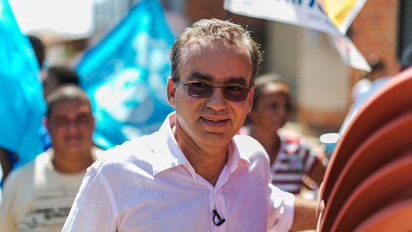 Firmino Filho completa 52 anos de idade