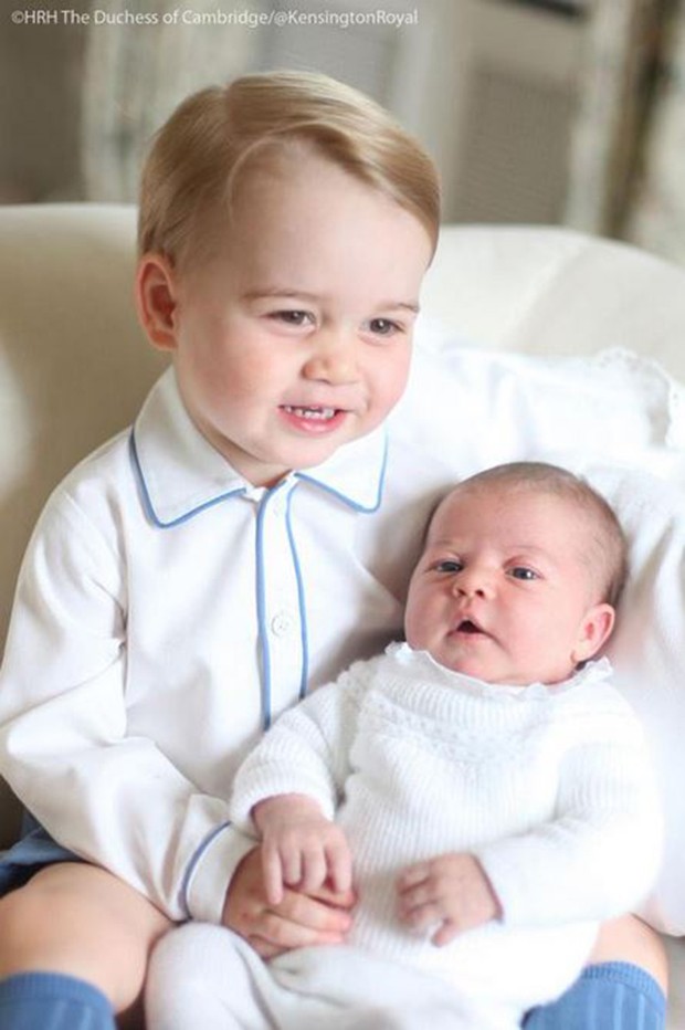 Prince George e Princess Charlotte (Crédito: Reprodução/Instagram)