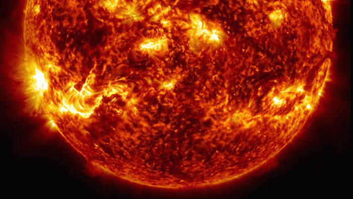 Um sistema que não tem um Sol, tem cinco (Crédito: Divulgação)