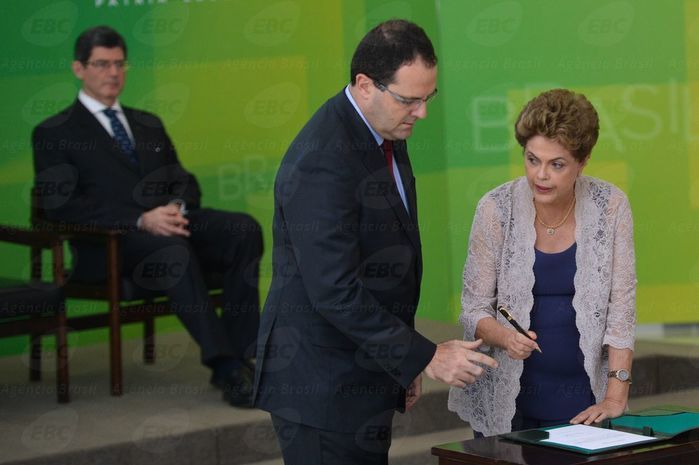 Dilma dá posse a Nelson Barbosa (Crédito: Agência Brasil )