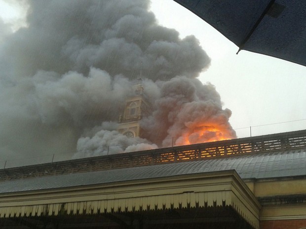 Incêndio no Museu da Língua Portuguesa (Crédito: Reprodução)