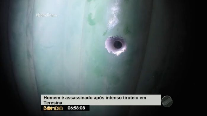 Marcas do tiroteio (Crédito: Reprodução/TV Meio Norte)