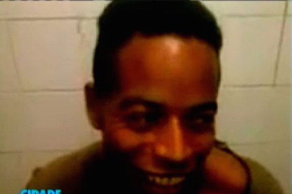 Homem preso acusado de matar o filho (Crédito: Reprodução)