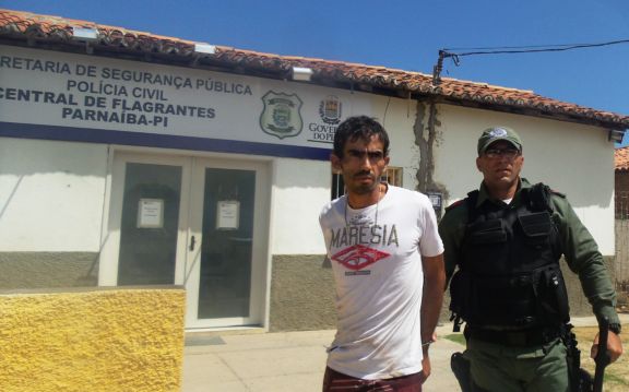 Antonio José Braga Barbosa é acusado de assaltar carro de policial (Crédito: blog do catita)