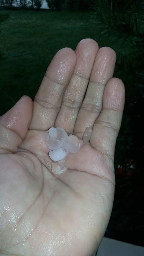 Pedras de granizo de chuvas de ontem na zonas leste de Teresina