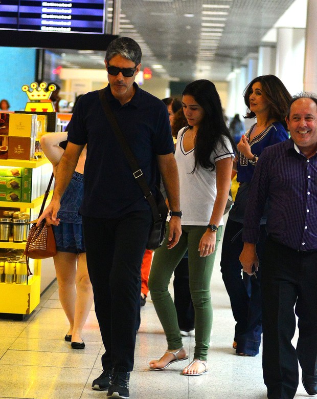 Fátima Bernardes e Família em viagem (Crédito: William Oda / AgNews)