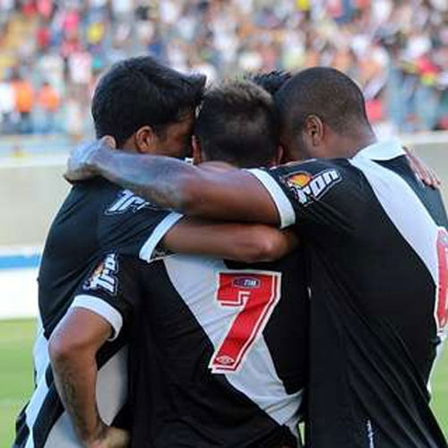 Vasco derrota Cabofriense por 2 a 0 em Macaé e começa Carioca com pé direito