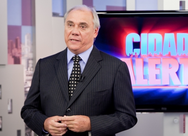 Após saber de contratação de Xuxa, Marcelo Rezende se rebela e pede salário mais alto