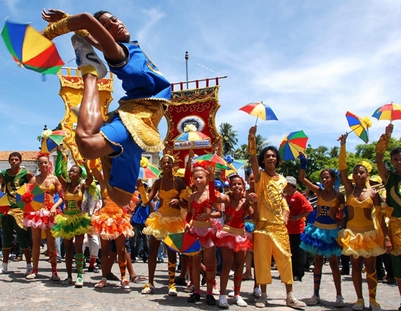 Eclético e "regional", carnaval de Recife começa com mais de mil shows até quarta