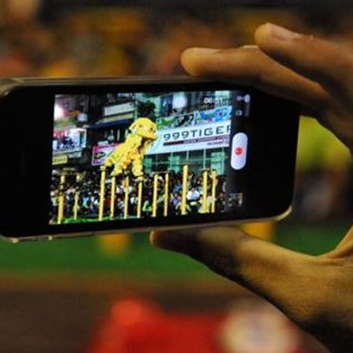 Saiba como fazer a bateria do seu celular durar muito durante o carnaval