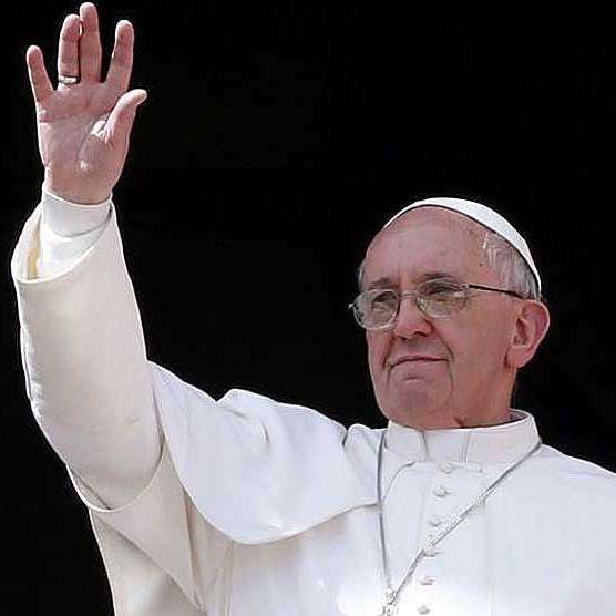 Papa Francisco apela que jovens não reduzam amor somente ao sexo