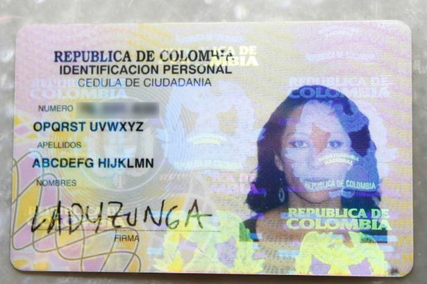 Professora vence batalha judicial para poder ter o alfabeto completo como nome
