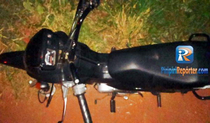 Mulher tem moto furtada e oferece dinheiro para que o ladrão devolva em Piripiri