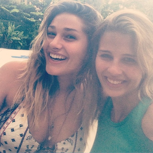 Debby Lagranha posta foto com Sasha: "O tempo passa"