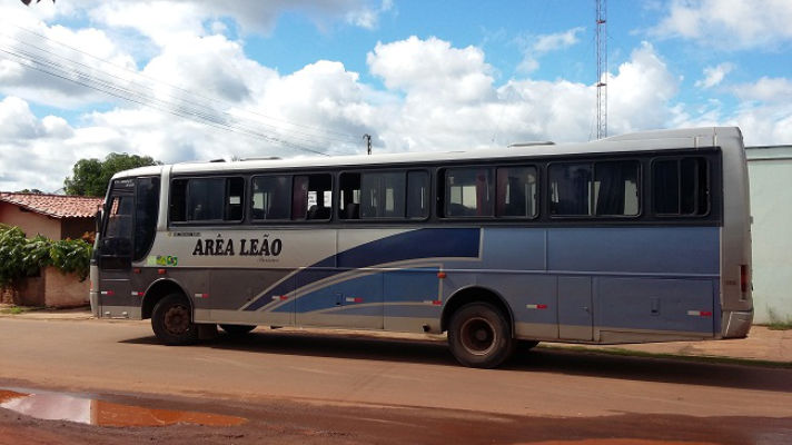 Dupla faz arrastão em ônibus e agride passageira PI-113 em José de Freitas