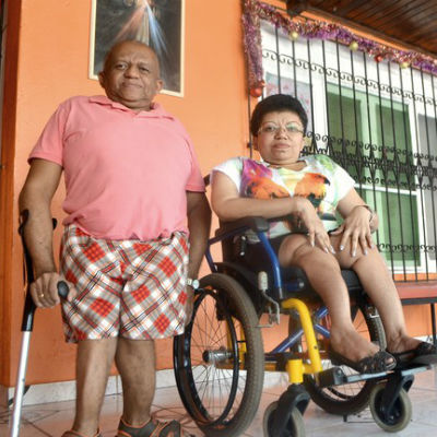 Irmãos com "ossos de vidro" desafiam a medicina e vivem décadas