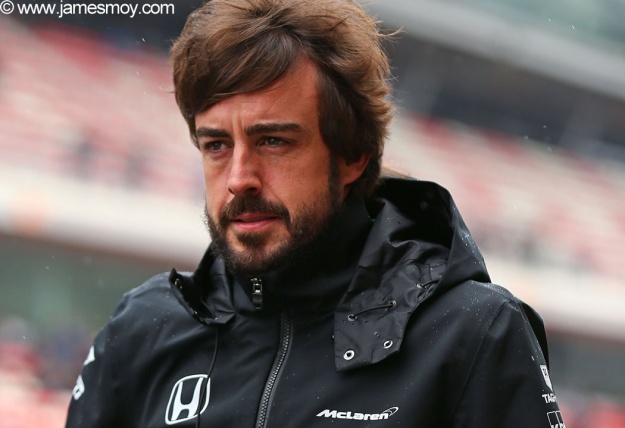 Na UTI, Fernando Alonso passará por novos exames após acidente