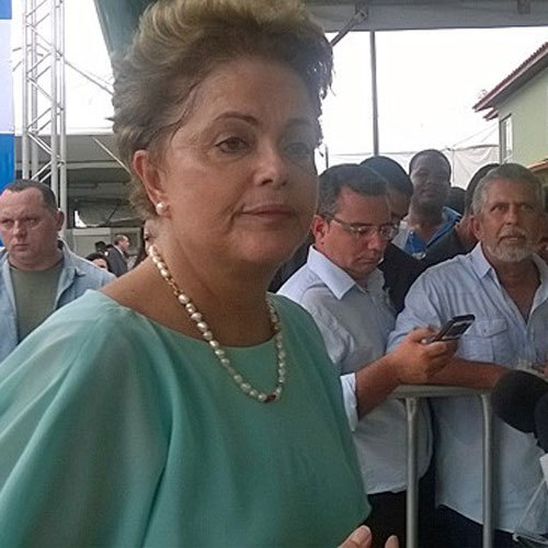 Dilma Rousseff afirma que governo federal não tem condições de baixar preço do diesel