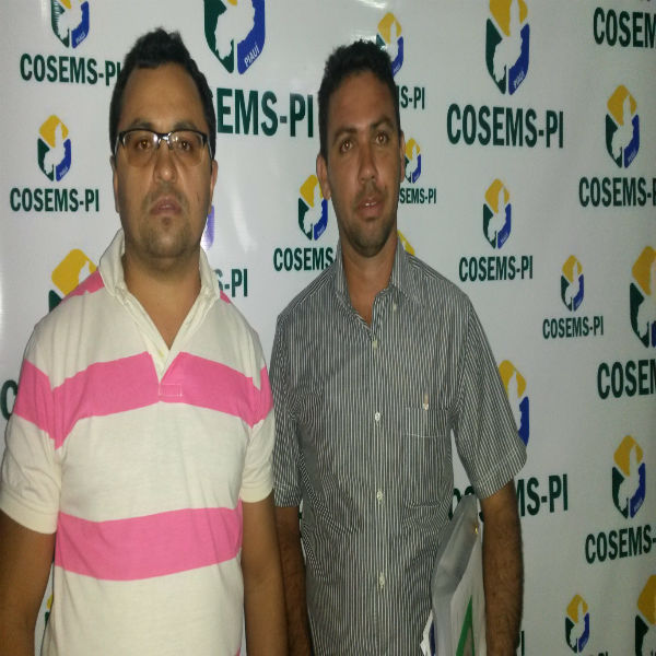 Secretário de Saúde e Prefeito participam de seminário promovido pelo Cosems