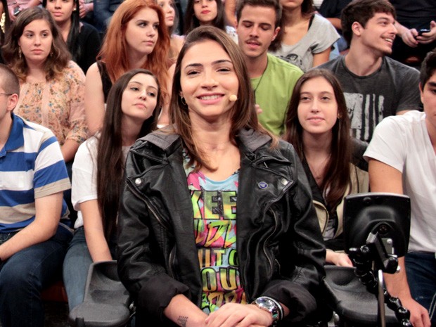 Após acidente, Lais Souza revela qual é o seu sonho: ‘Um bom banho sozinha’
