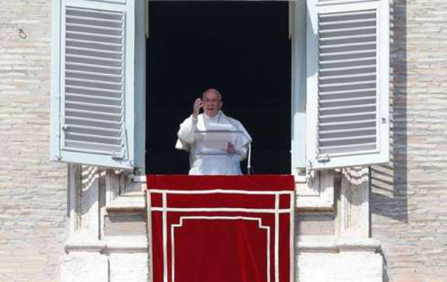 Papa Francisco pede fim da "intolerável brutalidade" na Síria e Iraque