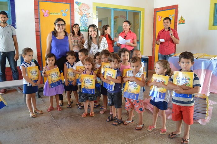 Prefeitura e  Secretaria Municipal de Educação compram livros didáticos para a Educação Infantil  - Imagem 22