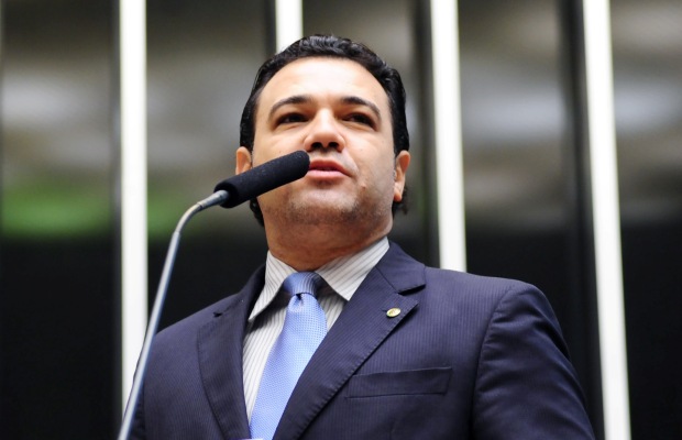 Título de cidadania teresinense a Marco Feliciano é retirado de pauta na Câmara