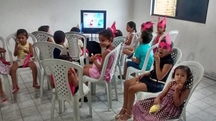 CRAS do Francisco Ayres promove festa de Páscoa para crianças da Brinquedoteca. - Imagem 2