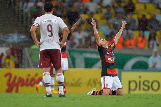 Fla vence fácil e complica o Flu, que perde Fred para jogo decisivo