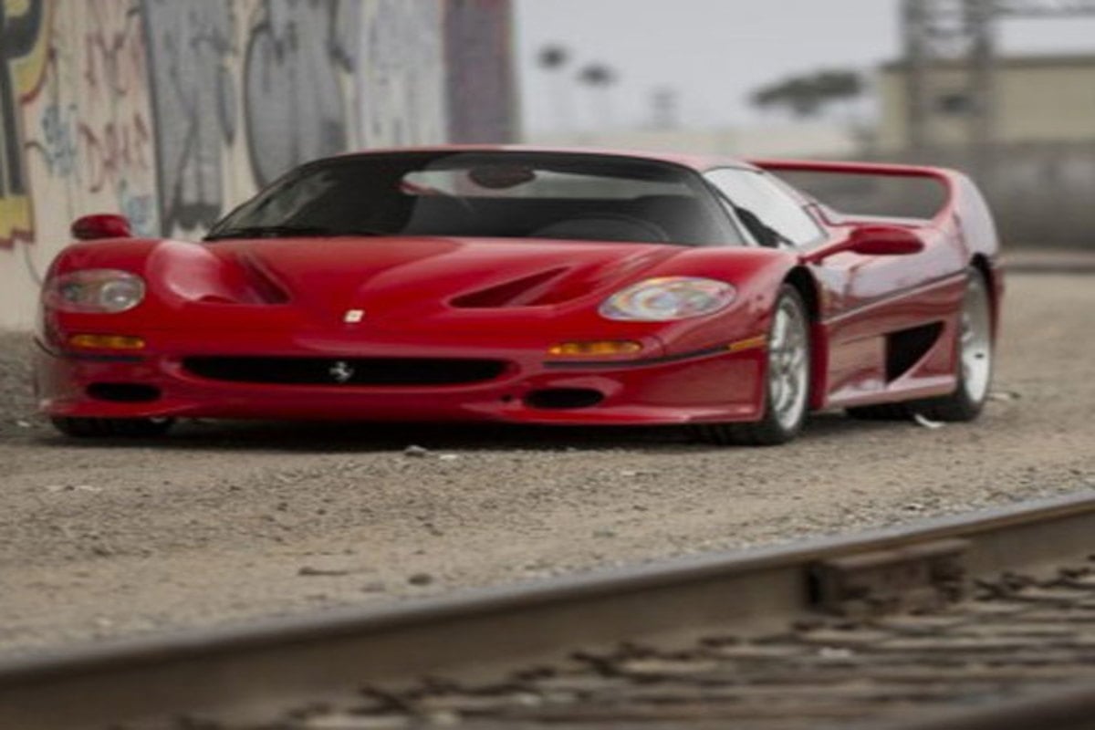 Doação De Ferrari Por R 1200