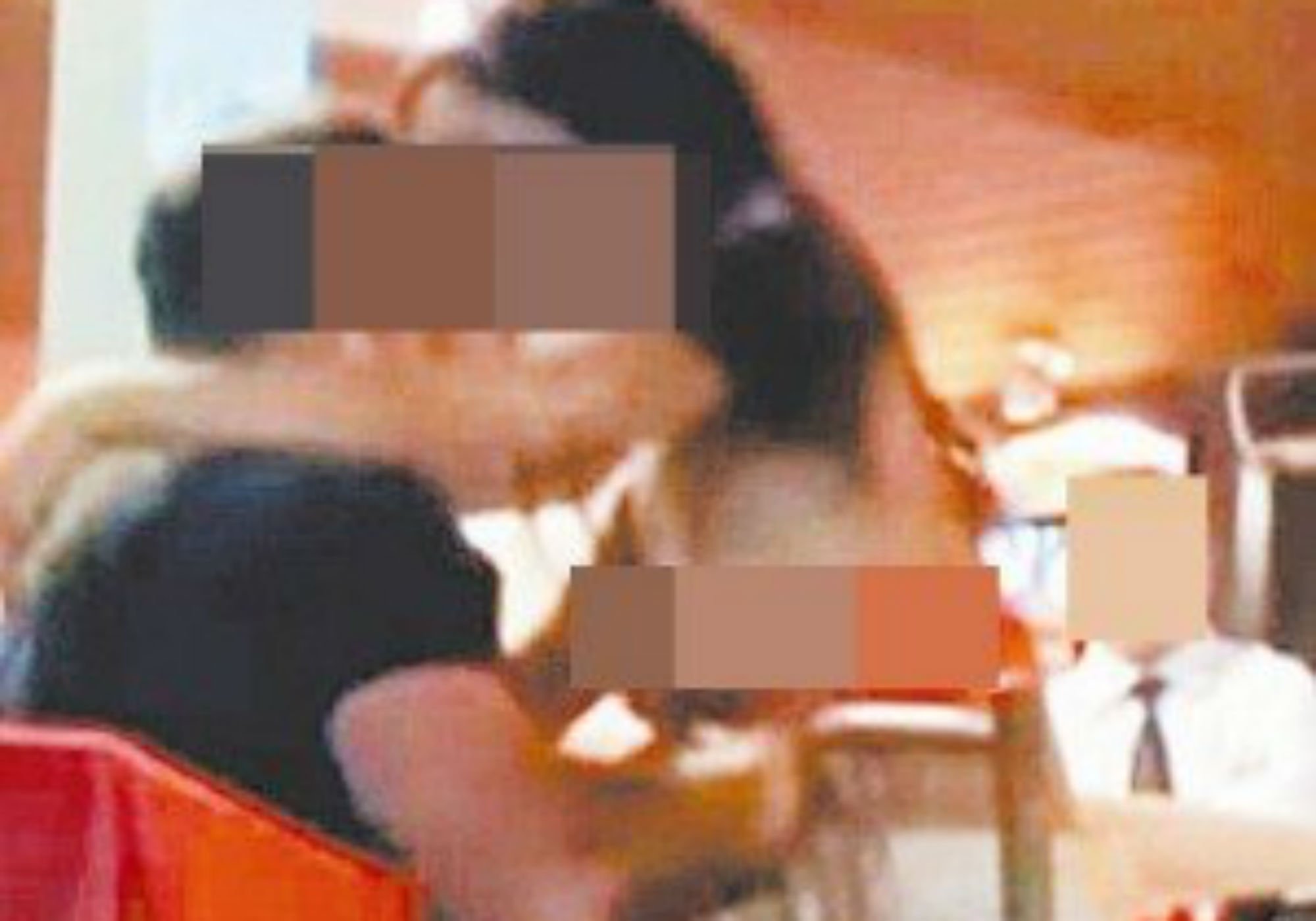 Professor Flagrado Fazendo Sexo Com Aluna Em Restaurante No Rio