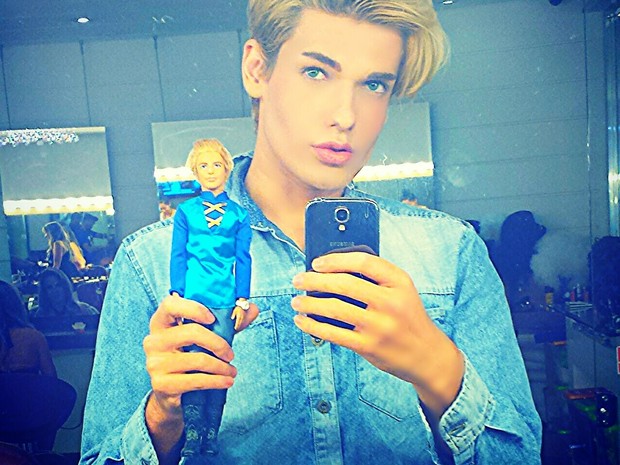 Ken humano é velado em MG: "Estou sem chão", diz namorada do modelo