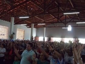 Fiéis lotam Igreja na Missa de Encerramento dos Festejos Santa Ana e São Joaquim 2015.