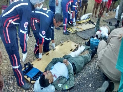 Acidente Grave na BR 343 deixa 05 PM´s e 01 Professor feridos