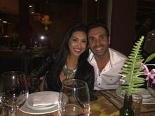 A fila anda: Amanda posta foto em jantar romântico com o namorado