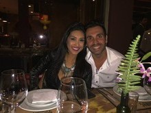 A fila anda: Amanda posta foto em jantar romântico com o namorado
