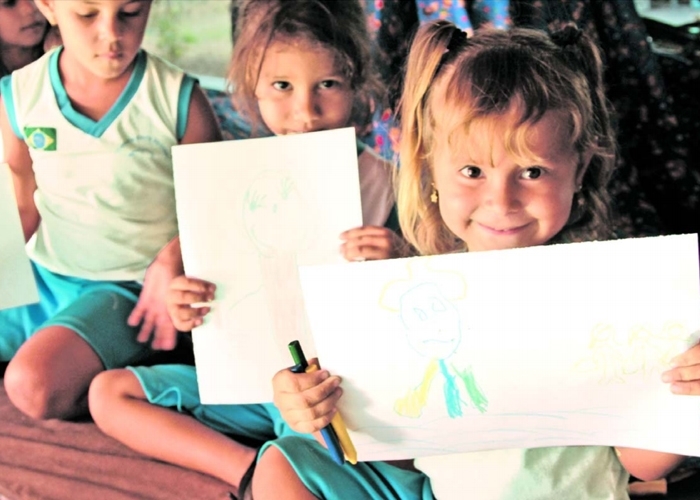Projeto envolve escola, pais e alunos no desenvolvimento da leitura