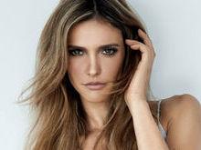 Fernanda Lima posta foto de babás dos filhos e é chamada de racista
