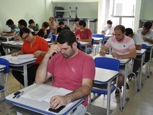 Prefeitura abre concurso com 26 vagas e salário até R$ 1.400 no PI