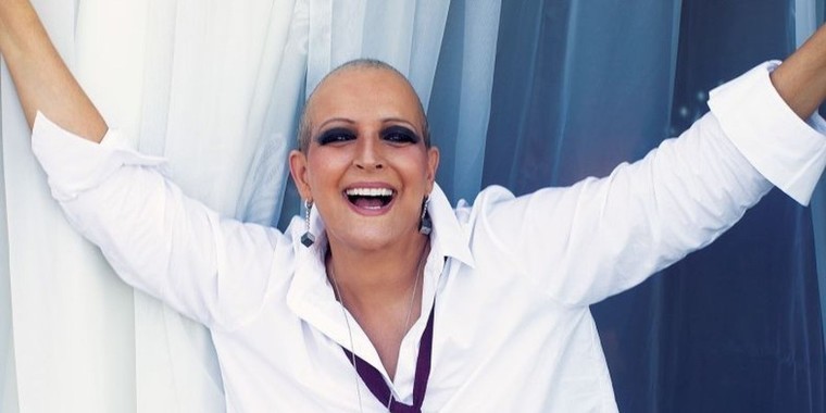 Famosos fazem homenagem e lamentam morte de Betty Lago na web
