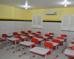 Prefeito Bernildo Val já climatizou seis escolas no município de Buriti dos Lopes