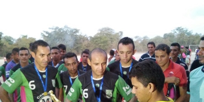 Final da Copa da Goiaba de futebol amador no povoado Lagoa Seca dos Hilários reuniu uma multidão