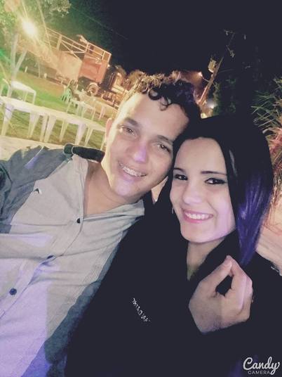 Adolescente morre após arma disparar enquanto abraçava o namorado