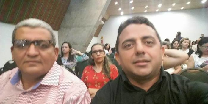 PREFEITO ZÉ RESENDE PARTICIPA DO ENCONTRO DO FNDE EM TERESEINA E CONSEGUE LIBERAÇÃO DE RECURSOS